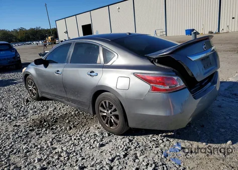 2015 Nissan Altima 2.5 z USA, uszkodzony, nr VIN 1N4AL3AP8FN918332